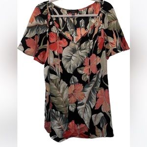 Grace v-neck tunic top size XL